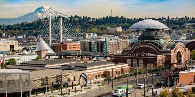 Tacoma Launches Innovative Recycling Education Project with Prairie Robotics