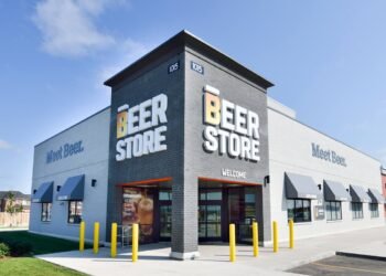 Trump Trade Envoy Targets Canada’s Beer and Dairy Rules Ahead of CUSMA Review