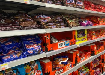 Thieves steal 12 tons of KitKat bars from truck in Europe