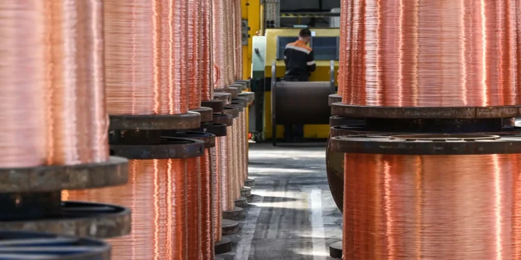 Copper Prices Ease as LME Inventories Hit Six-Year High Amid Softer Demand