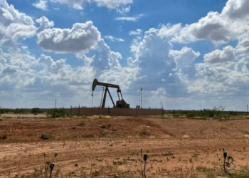 US oil prices jump on supply fears amid expanding U.S.-Israeli war with Iran