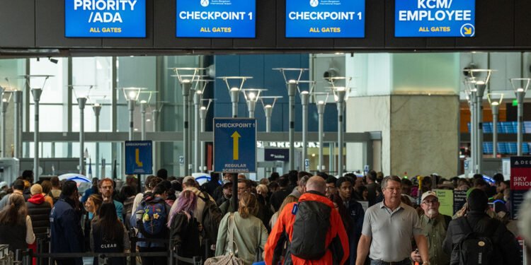 Austin airport gridlock: Security lines stretch outdoors as DHS shutdown hits one-month mark
