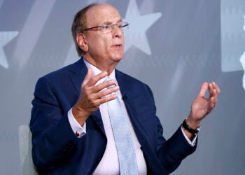 Larry Fink calls for Social Security reform, says investing a portion of funds could strengthen the program