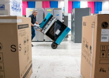 Gas ranges sold at US retailers are being recalled over burn hazard risk