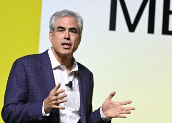 Expert warns of massive reckoning for social media companies: ‘Giant case of karma’