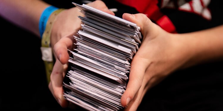 Federal judge dismisses lawsuit claiming Fanatics, pro sports leagues monopolized trading card industry