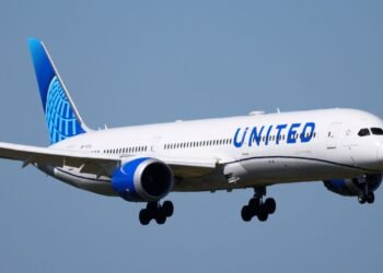 United Airlines slashes flights as Iran war sends fuel prices soaring