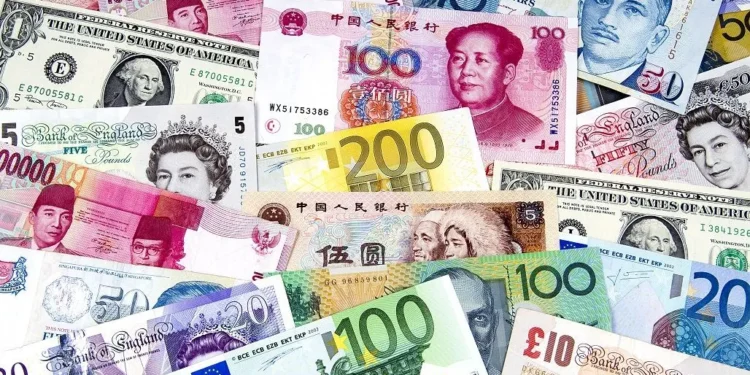 Dollar Holds a Cautious Tone as Yields and Fed Expectations Keep Traders Selective