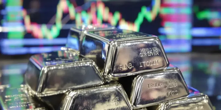 Silver Holds Steady as Dollar Cues and Solar Demand Shape Outlook
