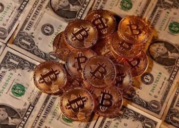 Crypto Market Mixed as Bitcoin and Ethereum Hold Key Levels