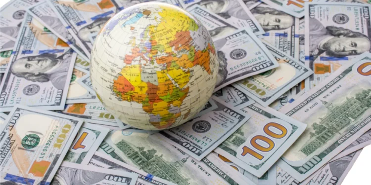 Dollar Holds a Firm Tone as Yields and Fed Expectations Keep Support Intact