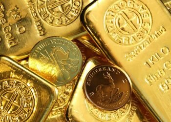 Gold Extends Bullish Tone as Momentum and Macro Support Align