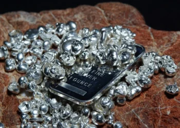 Silver Extends Bullish Momentum as Intraday Buying Keeps Control