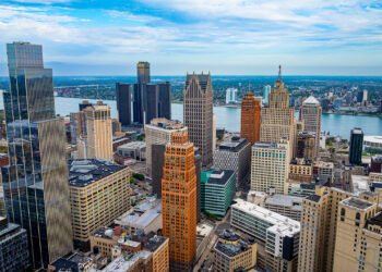 Major US city offers cash incentives to spark growth, attract newcomers