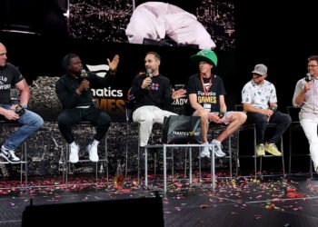 Fanatics and AT&T announce exclusive multi-year partnership to connect more fans to sports moments